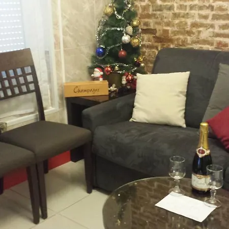 Pere Lachaise Apartment Paris